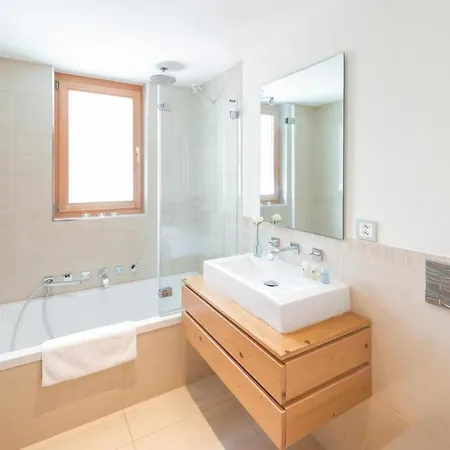 Casa D'amore, Hoernli Apartment *